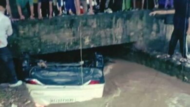 Photo of हल्द्वानी में उफनाती नहर में गिरी कार, एक मासूम सहित चार की मौत व तीन गंभीर