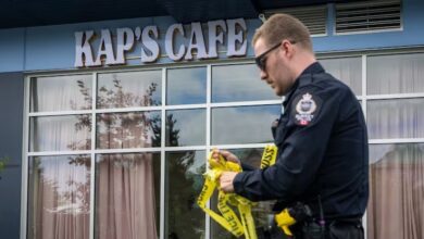 Photo of कनाडा में कपिल शर्मा के कैफे में गोलीबारी से भारतीय उद्यमियों में दहशत