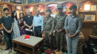 Photo of कारगिल युद्ध के नायकों के परिवारों को भारतीय सेना ने 26वें विजय दिवस से पहले किया नमन