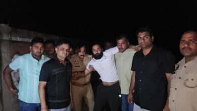 Photo of मुठभेड़ में 50 हजार का इनामी गिरफ्तार, गोली लगी, 15 वर्षों से था फरार