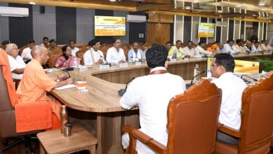 Photo of जनप्रतिनिधियों के प्रस्तावों पर तेजी से हो सड़कों का निर्माण : सीएम योगी