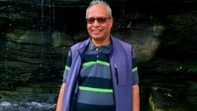 Photo of नेपाल के पूर्व राजा ज्ञानेन्द्र शाह को श्री ५ महाराजाधिराज लिखने के कारण संवाद सचिव हिरासत में