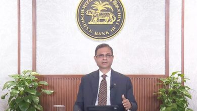 Photo of आरबीआई ने बेहतर मानसून के चलते चालू वित्त वर्ष के लिए खुदरा महंगाई अनुमान में की भारी कटौती