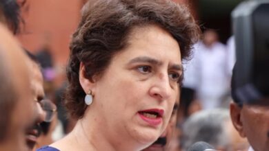 Photo of ‘मतदाता सूची में गड़बड़ी की जांच हो,’ राहुल गांधी के खुलासे पर बोलीं प्रियंका वाड्रा