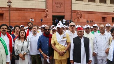 Photo of ‘देश को डिक्टेटरशिप की तरफ ले जाने का प्रयास’, संविधान संशोधन बिल पर विपक्षी सांसदों ने दी प्रतिक्रिया