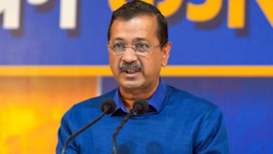 Photo of दिल्ली के स्कूलों में बम की धमकी : केजरीवाल और आतिशी ने कानून-व्यवस्था पर उठाए सवाल