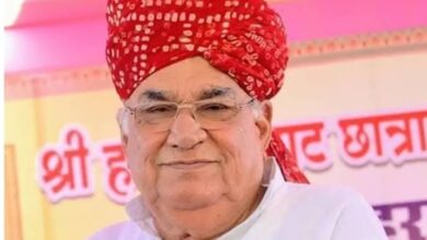 Photo of बाड़मेर-जैसलमेर के पूर्व सांसद कर्नल सोनाराम चौधरी का निधन, कांग्रेस नेताओं ने जताया दुख