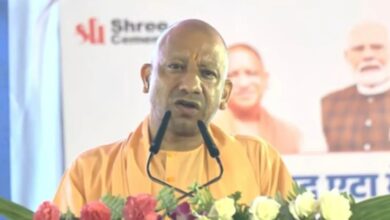 Photo of पहले मुगलों ने लूटा, अंग्रेजों ने तबाह किया, फिर कांग्रेस-सपा ने पहचान मिटाई : सीएम योगी