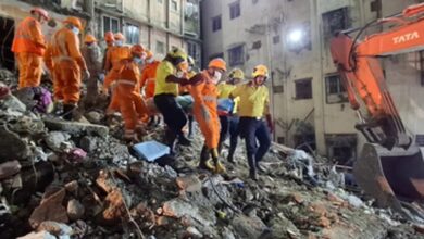 Photo of महाराष्ट्र के विरार में इमारत ढहने से मृतकों की संख्या 14 हुई, बचाव कार्य जारी