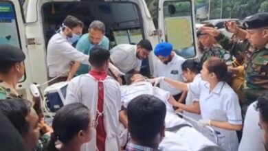Photo of झारखंड के शिक्षा मंत्री रामदास सोरेन की हालत गंभीर, एयर एम्बुलेंस से दिल्ली ले जाया गया