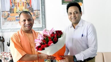 Photo of यूपी की ब्यूरोक्रेसी में सबसे ताकतवर अफसर बनकर उभरे आईएएस संजय प्रसाद