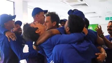 Photo of Team India: जीत के बाद बेहद भावुक हो गए थे गौतम गंभीर, कोच की आंखों से छलक उठे आंसू, सामने आया वीडियो