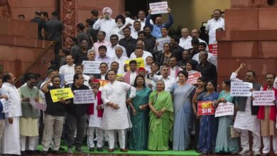 Photo of संसद से ECI मुख्यालय तक विरोध मार्च निकालेगा इंडिया ब्लॉक, ‘वोट चोरी’ के खिलाफ शक्ति प्रदर्शन करेंगे विपक्षी सांसद