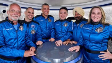 Photo of छह लोगों को स्पेस में भेजेगी जेफ बेजोस की कंपनी, आगरा का एक शख्स भी करेगा स्पेस का सफर