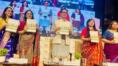 Photo of लोकतंत्र की जीवंतता के लिए संसद में बहस जरुरीः किरेन रिजिजू