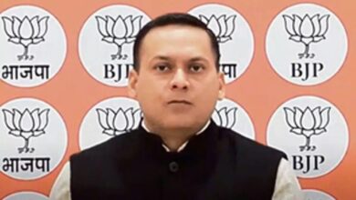 Photo of पवन खेड़ा के पास दो वोटर आईडी, राहुल गांधी लोकतंत्र के लिए खतरनाक : अमित मालवीय