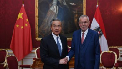 Photo of ऑस्ट्रियाई राष्ट्रपति ने चीनी विदेश मंत्री से मुलाकात की
