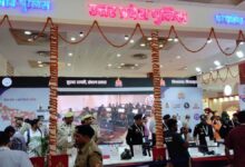 Photo of फायर डिपार्टमेंट का हाई-टेक स्टॉल बना आकर्षण, रोबोट से लेकर स्मार्ट कैमरे तक ने खींचा ध्यान