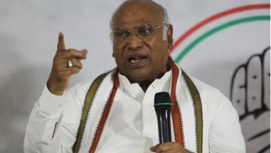 Photo of मणिपुर में प्रधानमंत्री मोदी का दौरा महज दिखावा : खरगे