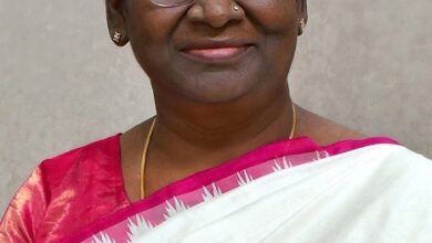 Photo of राष्ट्रपति आज मथुरा-वृंदावन में, विशेष रेलगाड़ी से पहुंचेंगी कान्हा के धाम