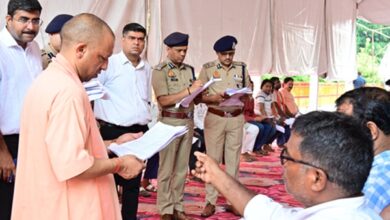 Photo of कब्जामुक्त कराएं जमीन, दबंगों को सिखाएं कानूनी सबक : मुख्यमंत्री