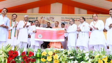 Photo of बाढ़ पीड़ितों के लिए राहत सामग्री मानवीय संवेदना की महत्वपूर्ण कड़ी- सीएम योगी