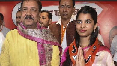 Photo of बिहार विधानसभा चुनाव : भाजपा ने मैथिली ठाकुर और आनंद मिश्रा को भी बनाया उम्मीदवार