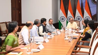 Photo of डॉ जितेन्द्र सिंह ने सीपी राधाकृष्णन से की मुलाकात, वैज्ञानिक एवं प्रौद्योगिकीय प्रगति से कराया अवगत