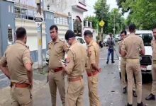 Photo of उप्र: बरेली में सपा नेताओं के प्रवेश पर रोक, लखनऊ में हाउस अरेस्ट किए गए नेता प्रतिपक्ष माता प्रसाद पांडेय