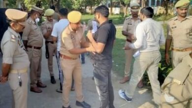 Photo of राजधानी समेत अवध के जिलों में परीक्षा आयोजित, तलाशी के बाद परीक्षार्थियों को मिल रहा प्रवेश