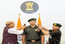 Photo of भाला फेंक खिलाड़ी नीरज चोपड़ा को भारतीय सेना में लेफ्टिनेंट कर्नल की मानद उपाधि