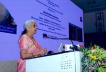 Photo of जीएसटी अधिकारी ईमानदार करदाताओं के साथ विनम्र और सहानुभूतिपूर्ण व्यवहार करें : वित्‍त मंत्री