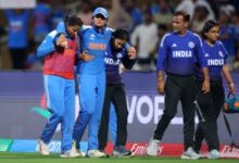 Photo of बांग्लादेश के खिलाफ मैच में प्रतिका रावल को लगी चोट, मेडिकल टीम कर रही निगरानी