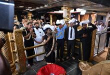 Photo of राष्ट्रपति द्रौपदी मुर्मु ने केरल के सबरीमाला मंदिर में की पूजा-अर्चना