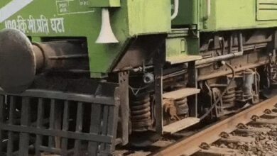 Photo of मप्र के हरदा में पटरी से उतरी टावर वैगन, मुंबई-इटारसी रूट पर कई ट्रेनें हुईं प्रभावित
