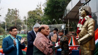 Photo of राजनाथ सिंह ने डीएमएसआरडीई में सैन्य उत्पादों की समीक्षा की