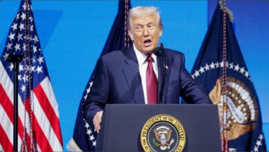 Photo of वॉशिंगटन आतंकी हमला: राष्ट्रपति ट्रंप बोले- अपराधों पर लगाम जरूरी; इन देशों से आने वालों पर लगाएंगे प्रतिबंध