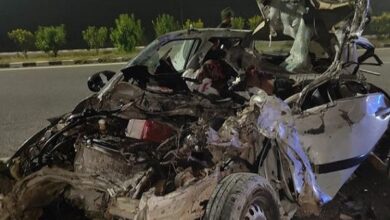 Photo of कैंटर में घुसी कार, चार युवकों की मौत, एक की आज थी शादी