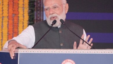 Photo of प्रधानमंत्री मोदी ने काशी से चार नई वंदे भारत ट्रेनों को दिखाई हरी झंडी