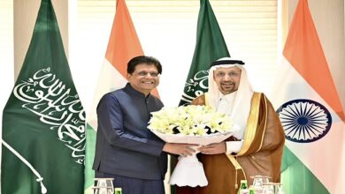 Photo of पीयूष गोयल और सऊदी निवेश मंत्री ने आर्थिक, व्यापार संबंध मजबूत करने पर की चर्चा