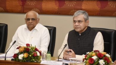 Photo of देश के विकास के लिए इलेक्ट्रॉनिक्स और सेमीकंडक्टर उत्पादन क्षेत्र में चलाया जा रहा विशेष अभियान : अश्विनी वैष्णव