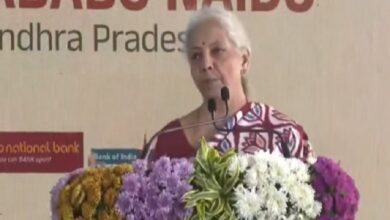 Photo of वित्त मंत्री सीतारमण ने अमरावती में बैंक व बीमा कार्यालयों की रखी आधारशिला