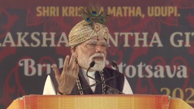 Photo of शांति और सत्य की स्थापना के लिए अत्याचारियों का अंत भी आवश्यक : प्रधानमंत्री मोदी