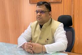 Photo of केवल हलाल मीट परोसे जाने के मामले में रेलवे को एनएचआरसी का नोटिस, दो सप्ताह में जवाब मांगा