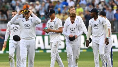 Photo of एशेज में शर्मनाक हार पर फूटा वॉन का गुस्सा -कहा, लंबे समय तक रहेगा असर