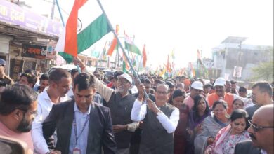 Photo of मप्र के विदिशा में केन्द्रीय कृषि मंत्री शिवराज सिंह ने यूनिटी मार्च में युवाओं संग हाथों में लहराया तिरंगा