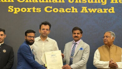 Photo of लखनऊ के हैंडबॉल कोच मो. तौहीद को उत्कृष्ट कोचिंग के लिए मिला चेतन चौहान राइजिंग स्टार अवार्ड