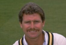 Photo of इंग्लैंड के महान क्रिकेटर 62 वर्षीय रॉबिन स्मिथ का निधन