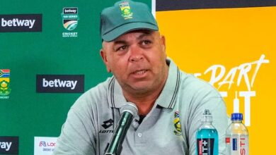 Photo of एक शब्द से बढ़ा विवाद : साउथ अफ्रीका कोच बोले—शब्द चयन गलत, पर माफी नहीं माँगूँगा