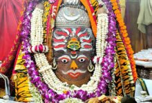 Photo of उज्जैन में महाकाल मंदिर की ऑनलाइन बुकिंग 25 दिसंबर से होगी बंद, नए साल पर बदली जाएगी दर्शन व्यवस्था